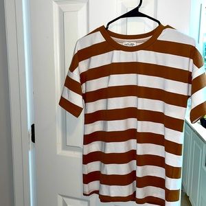 Striped T-shirt New no tags only tried on